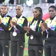 4x400M Women's World Championship Silver Medalists